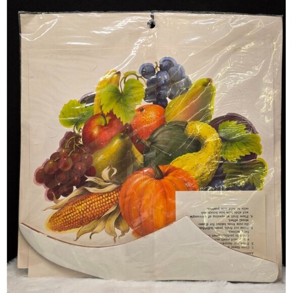 Vintage 12" Cornucopia Honey Comb Tissue Centerpiece Thanksgiving New Old Stock - Picture 5 of 5